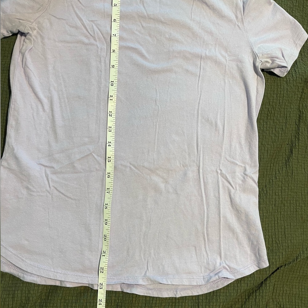 Old Navy purple basic tee - Picture 5 of 5